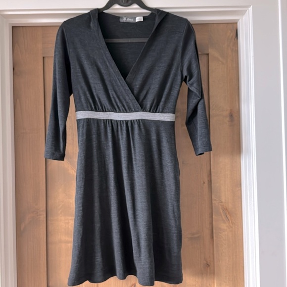 Ibex hooded Sweater dress 100% Merino Wool Womens S Faux Wrap Front Pockets Warm - Picture 1 of 15